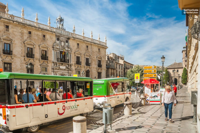 Autobus turistici di Granada